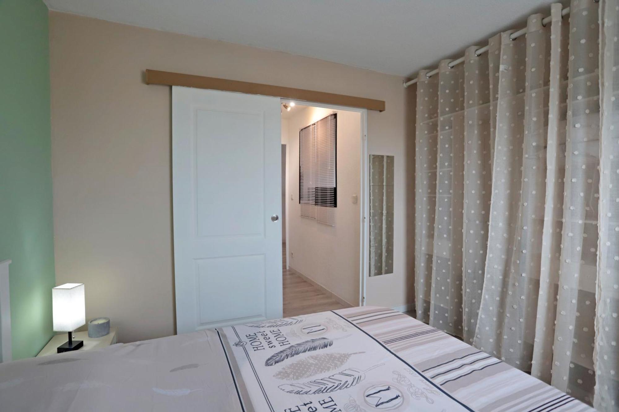 Appart T2 Dans Residence Calme Parking Prive Gratuit Miramas Extérieur photo