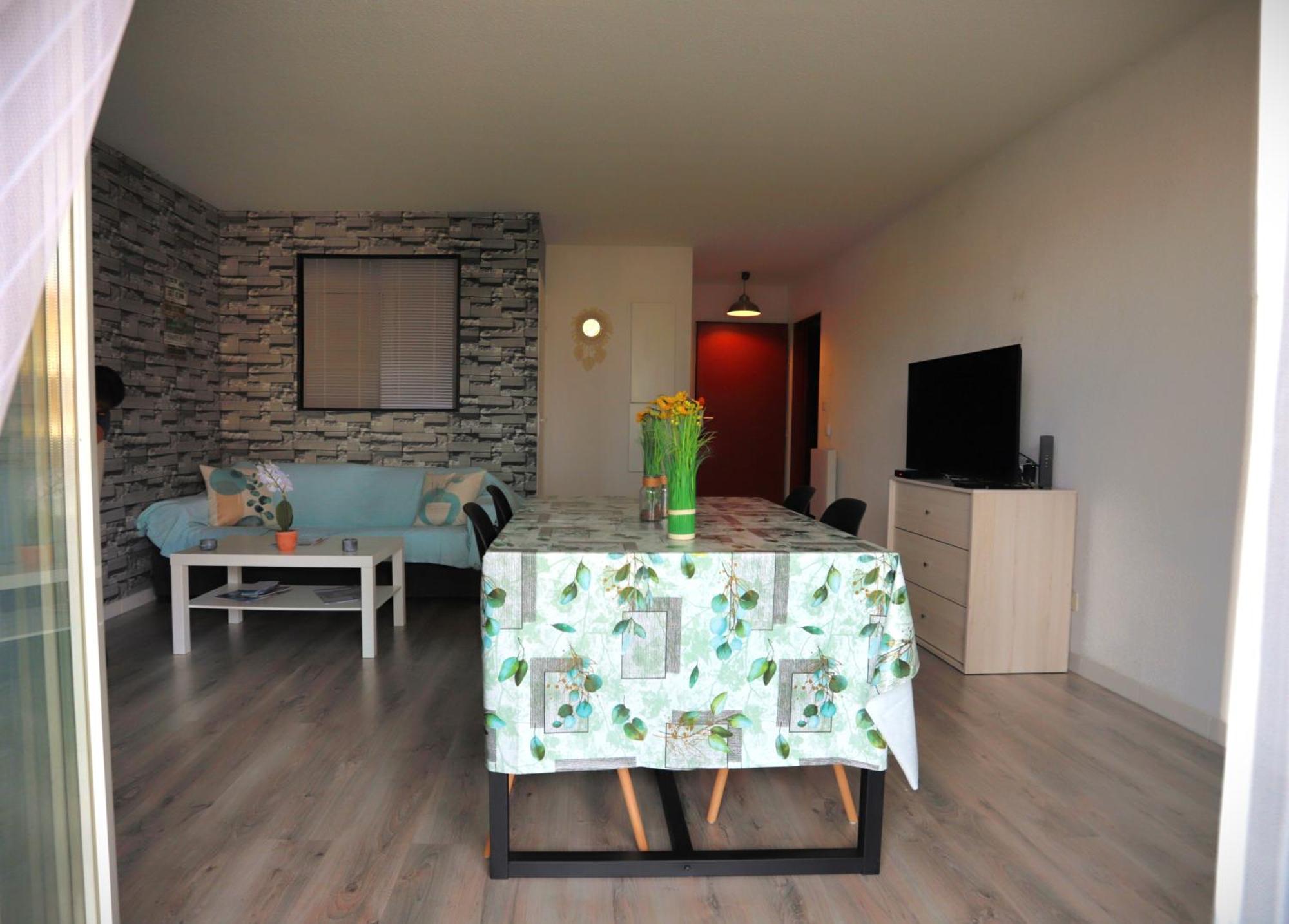 Appart T2 Dans Residence Calme Parking Prive Gratuit Miramas Extérieur photo